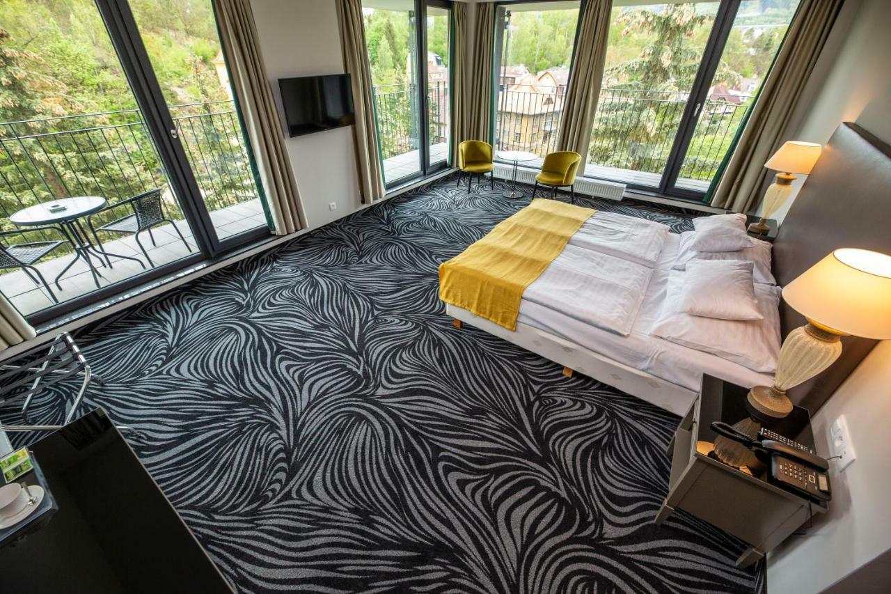 Parkhotel Carlsbad Inn Dalovice Dış mekan fotoğraf