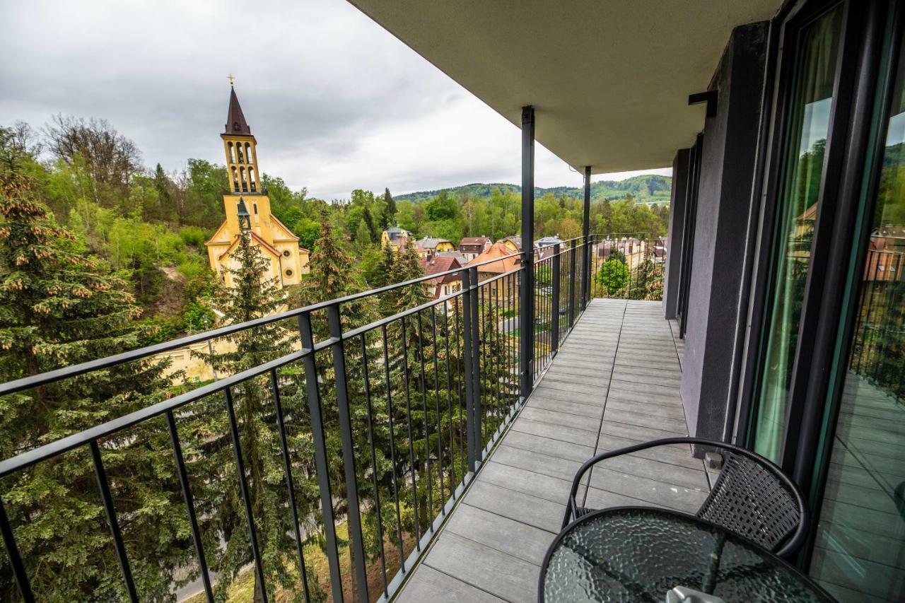 Parkhotel Carlsbad Inn Dalovice Dış mekan fotoğraf