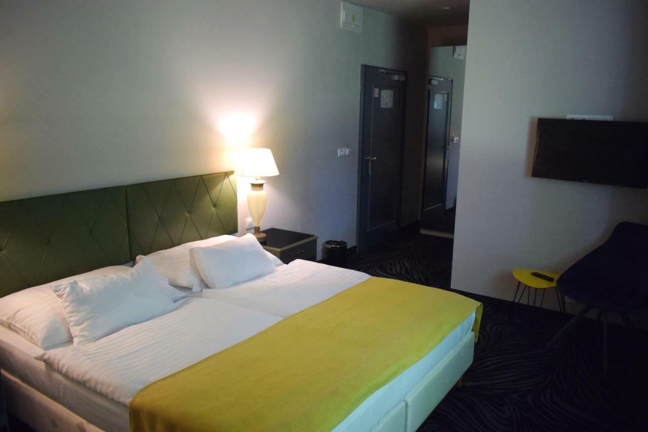 Parkhotel Carlsbad Inn Dalovice Oda fotoğraf